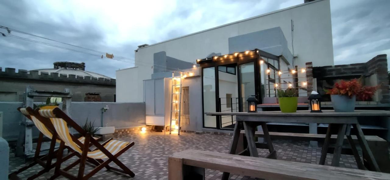 House With Large Terrace, Jacuzzi And Gated Parking For One Car Villa Montevideo Exterior photo