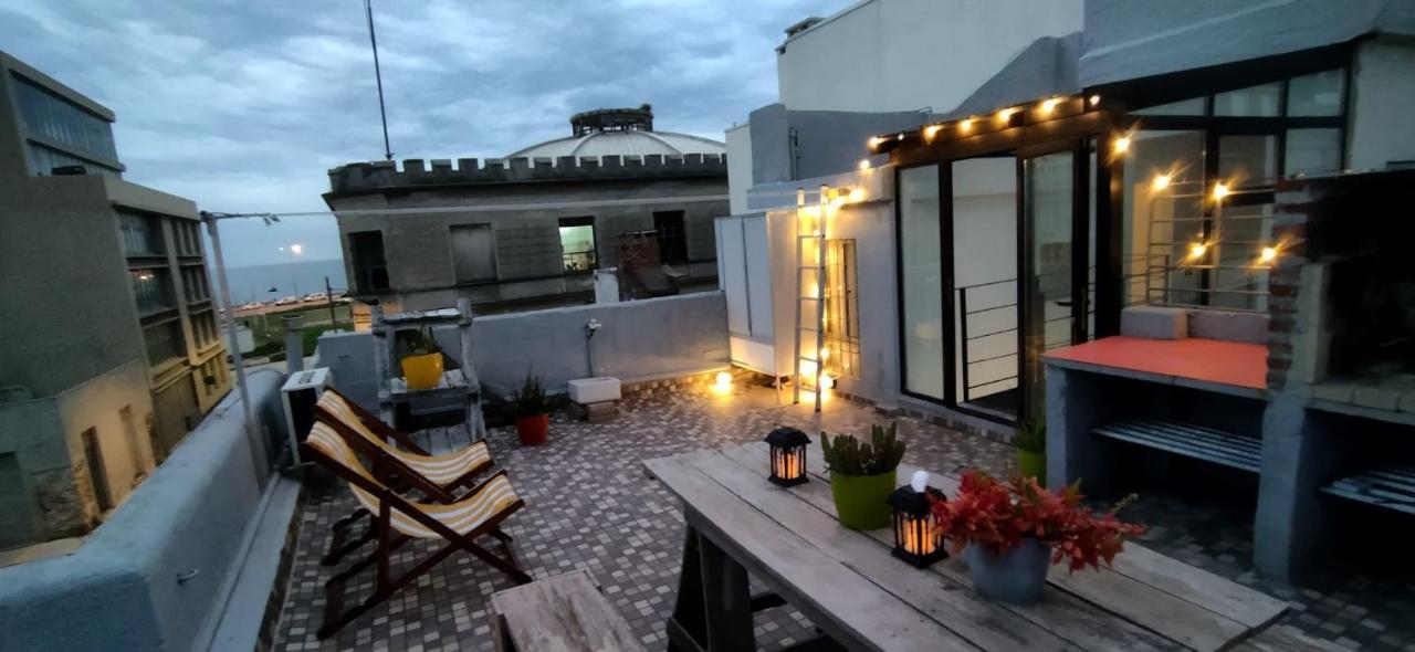 House With Large Terrace, Jacuzzi And Gated Parking For One Car Villa Montevideo Exterior photo