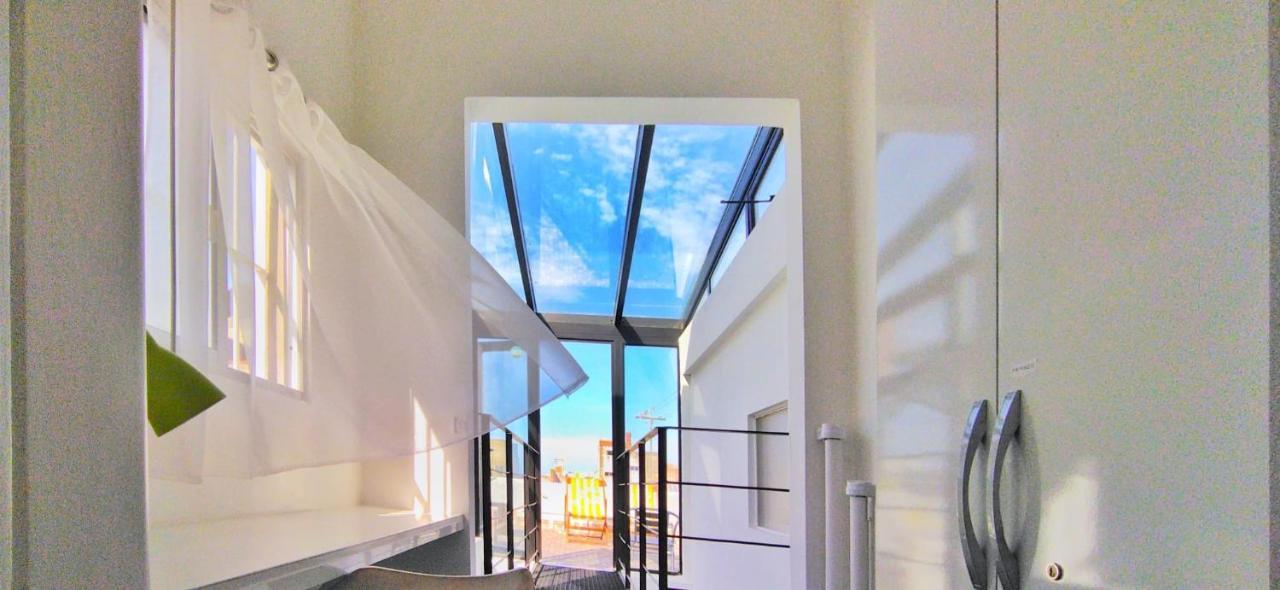 House With Large Terrace, Jacuzzi And Gated Parking For One Car Villa Montevideo Exterior photo