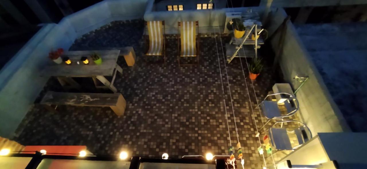 House With Large Terrace, Jacuzzi And Gated Parking For One Car Villa Montevideo Exterior photo