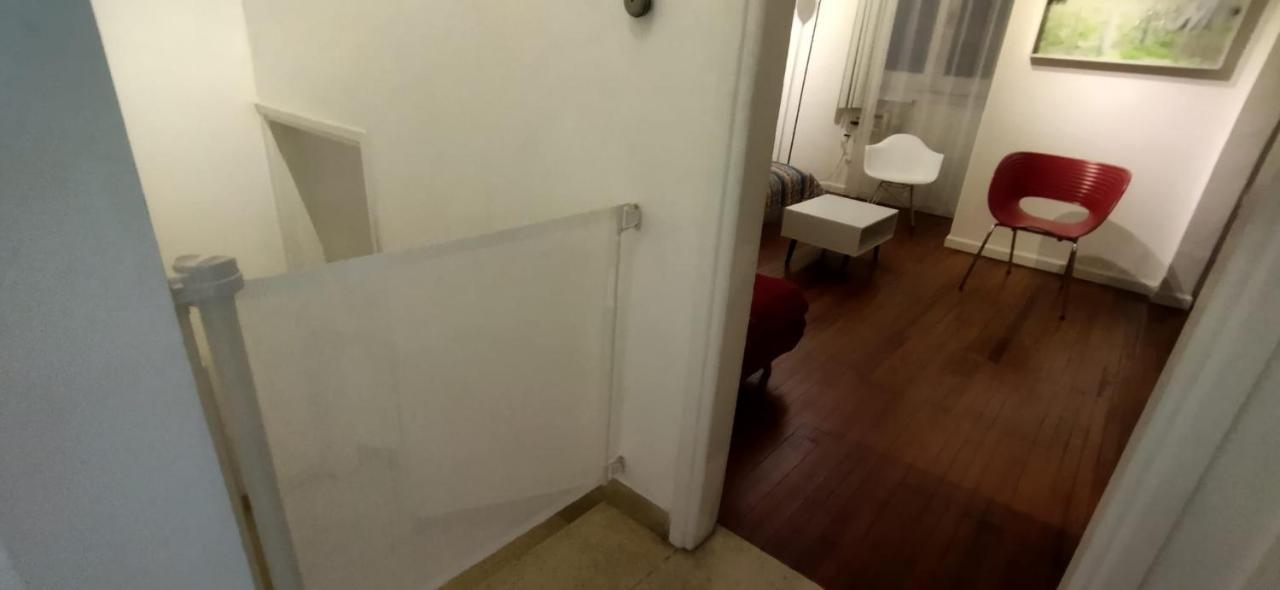 House With Large Terrace, Jacuzzi And Gated Parking For One Car Villa Montevideo Exterior photo