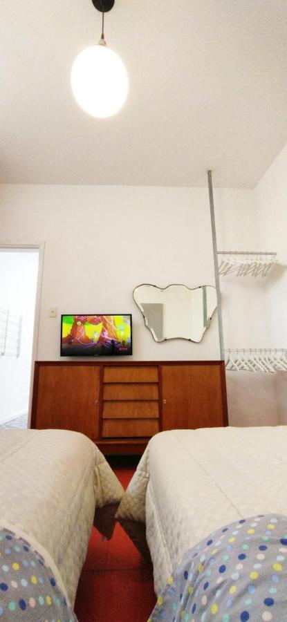 House With Large Terrace, Jacuzzi And Gated Parking For One Car Villa Montevideo Exterior photo