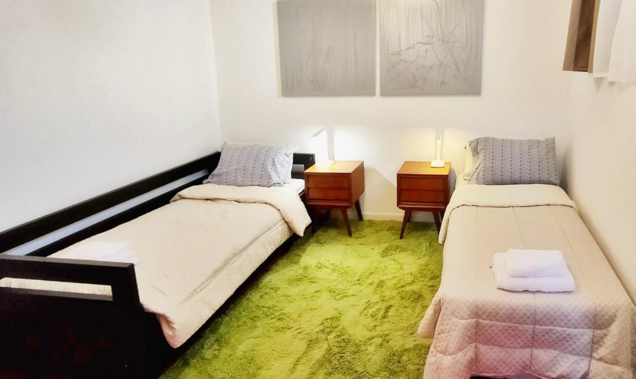 House With Large Terrace, Jacuzzi And Gated Parking For One Car Villa Montevideo Exterior photo